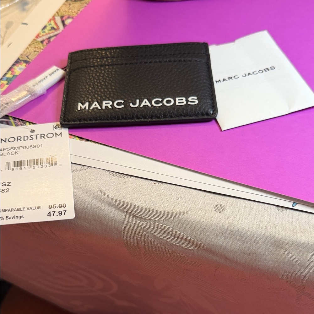 Marc Jacobs Black Leather Card Holder - Slim Women Accessory